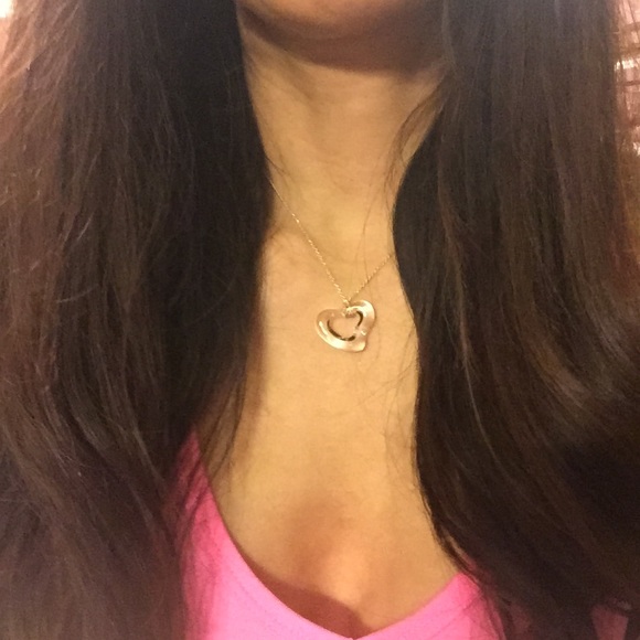 Tiffany crystal heart pendant w silver chain